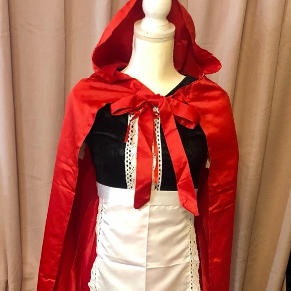 Little Red Ridding Hood & Big Bad Wolf Siblings Costumes - Picture 11 of 16